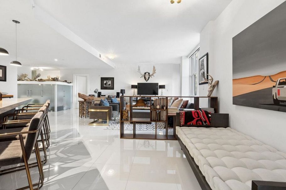 304 1102 Hornby Street Vancouver, BC - 11