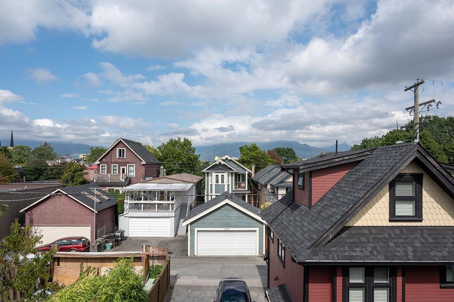 723 Union Street Vancouver, BC - 22