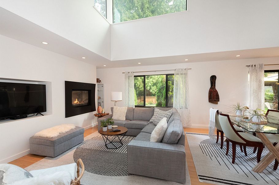 1930 Panorama Drive North Vancouver, BC - 12