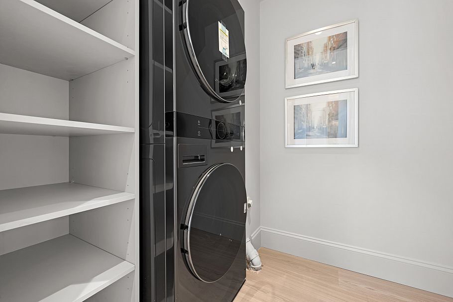 3581 W 19th Avenue Vancouver, BC - 19