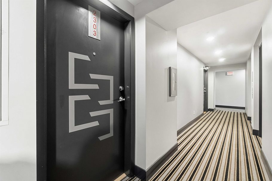 2303 1325 Rolston Street Vancouver, BC - 4