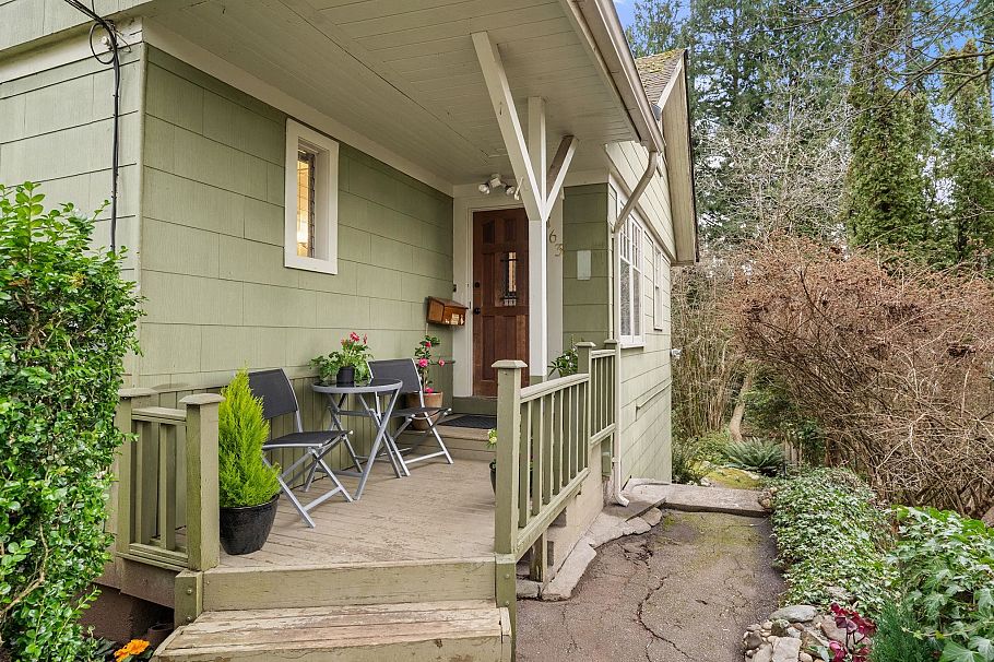 163 E Kings Road North Vancouver, BC - 3