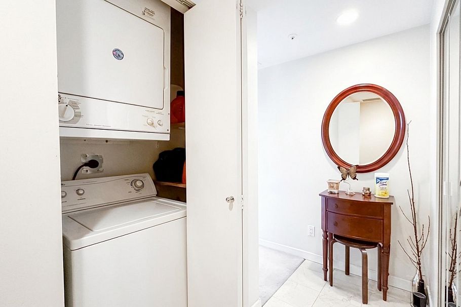 1004 1710 Bayshore Drive Vancouver, BC - 15