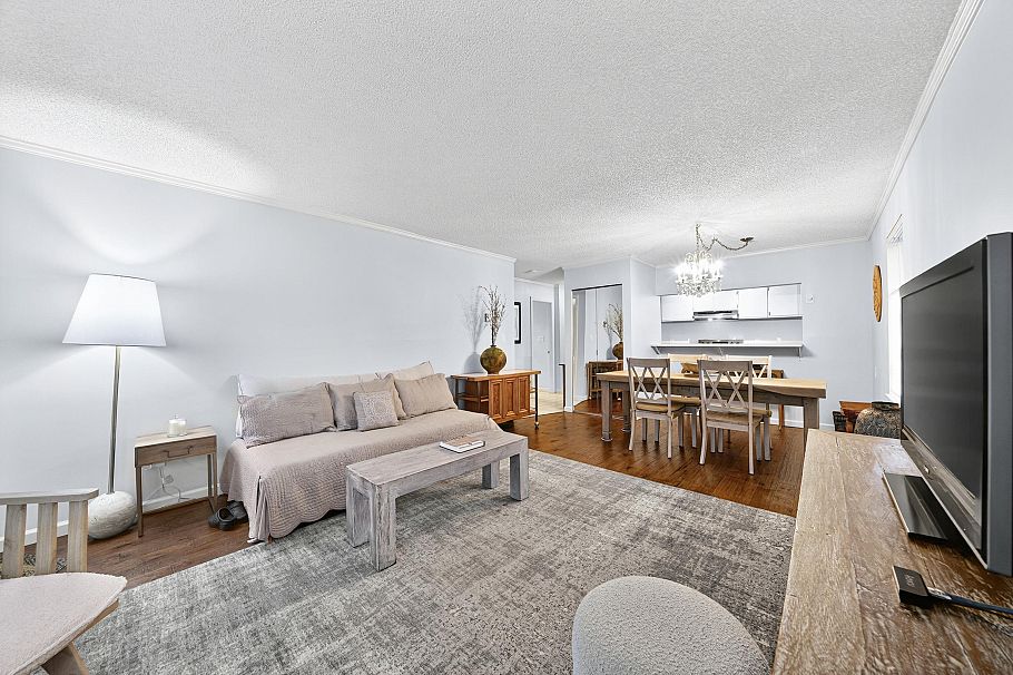 104 1551 W 11th Avenue Vancouver, BC - 11