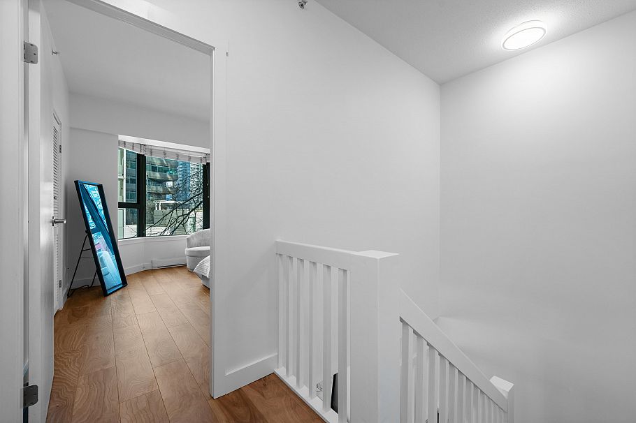 203 1238 Melville Street Vancouver, BC - 23