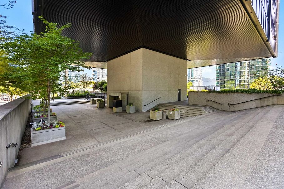 407 1333 W Georgia Street Vancouver, BC - 28