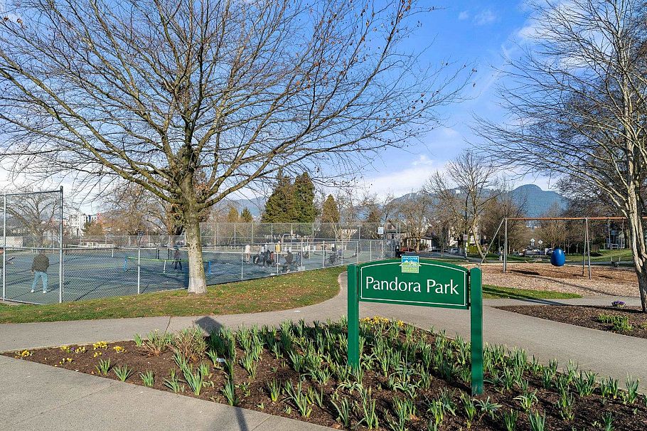 305 33 N Templeton Drive Vancouver, BC - 20