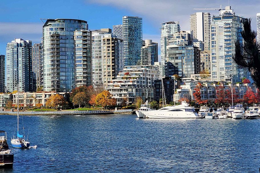 311 1859 Spyglass Place Vancouver, BC - 1