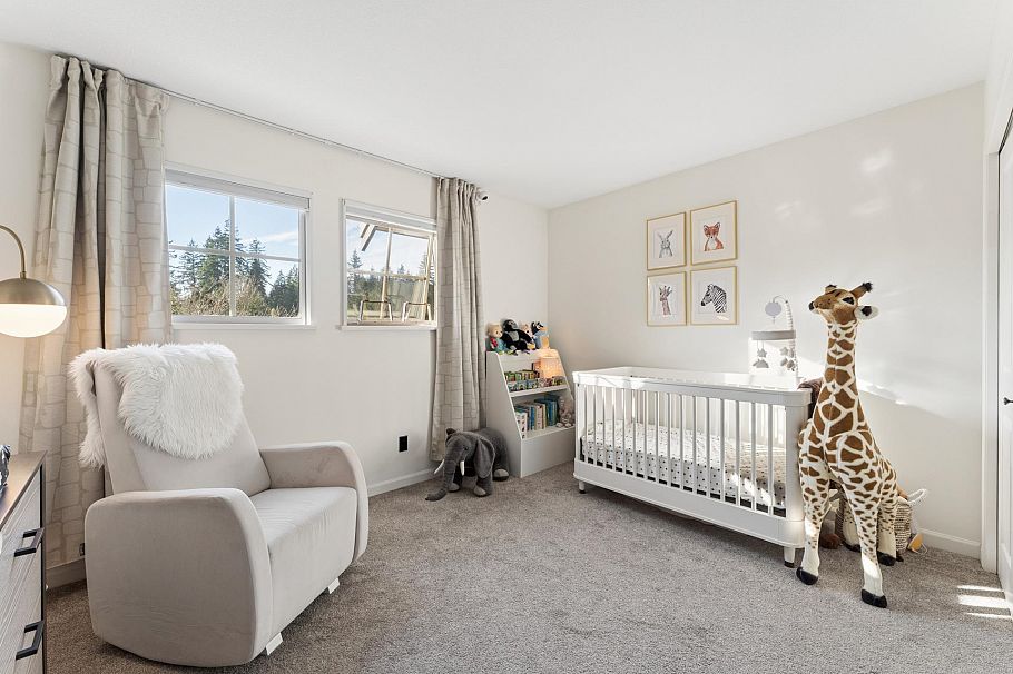 5 1550 Larkhall Crescent North Vancouver, BC - 25