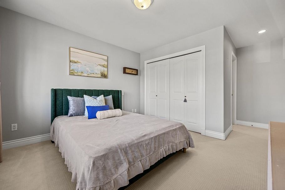 2288 W 20th Avenue Vancouver, BC - 25