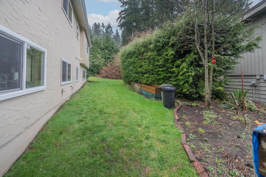 1630 Layton Drive North Vancouver, BC - 32