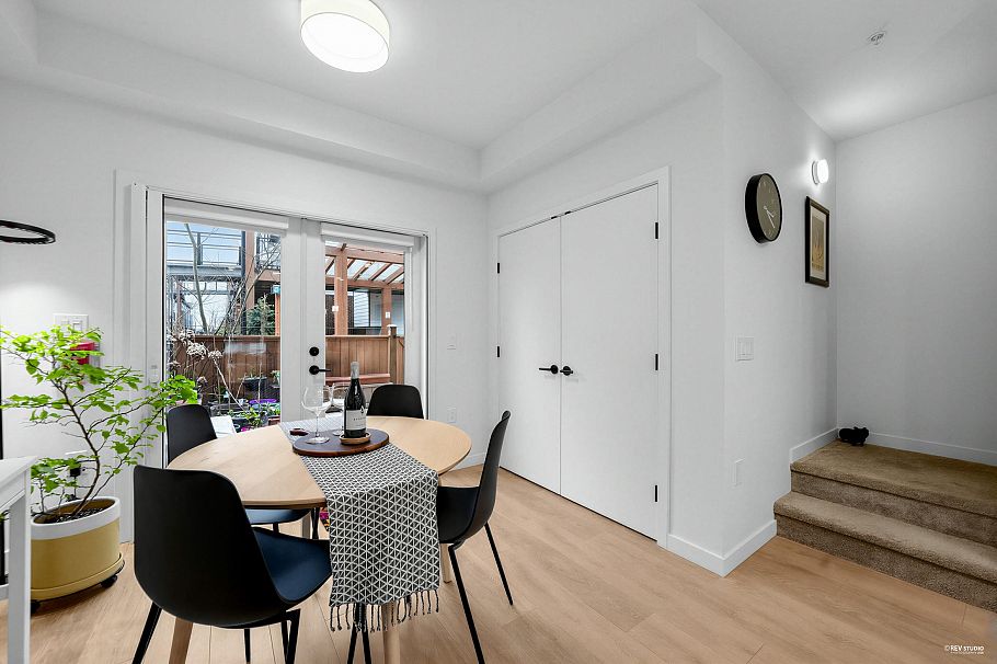 162 565 E 2nd Street North Vancouver, BC - 14