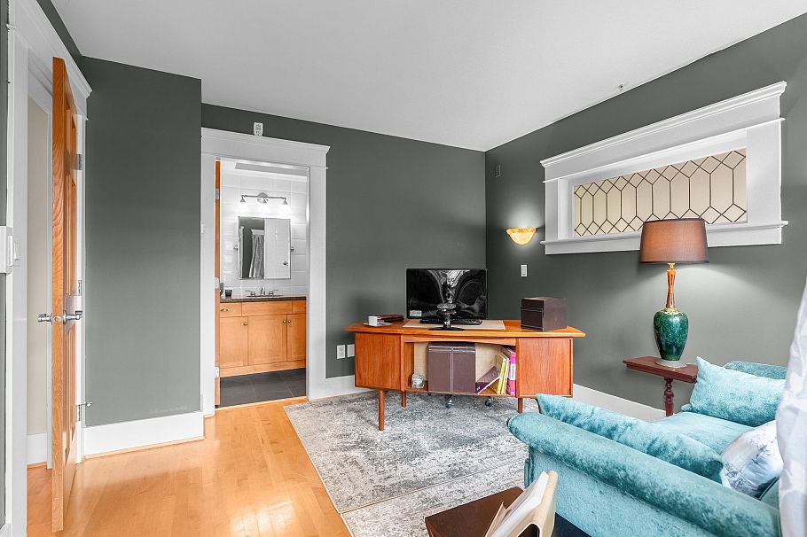 2 1116 Bute Street Vancouver, BC - 11