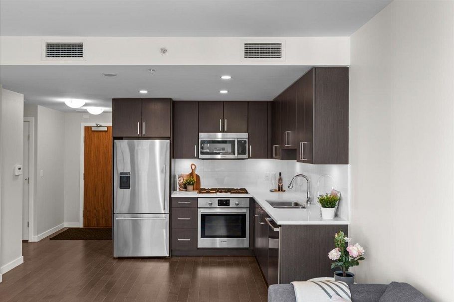 805 1708 Ontario Street Vancouver, BC - 6