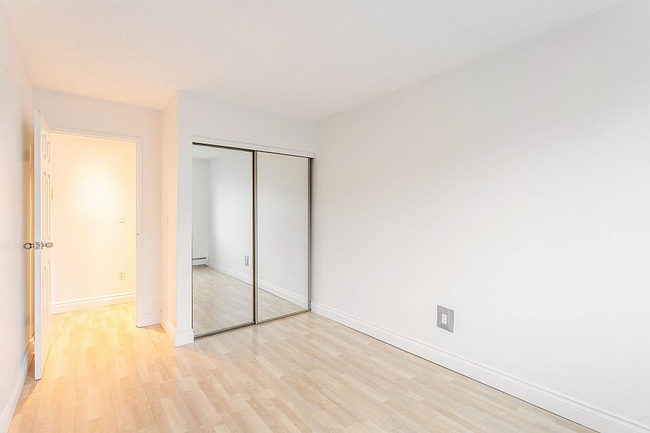 112 240 Mahon Avenue North Vancouver, BC - 14