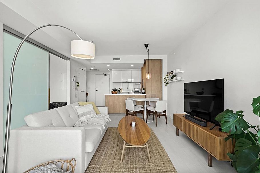 1911 285 E 10th Avenue Vancouver, BC - 6