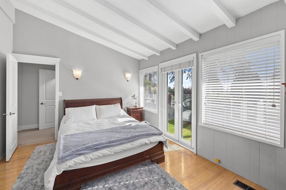 145 E Kensington Road North Vancouver, BC - 28