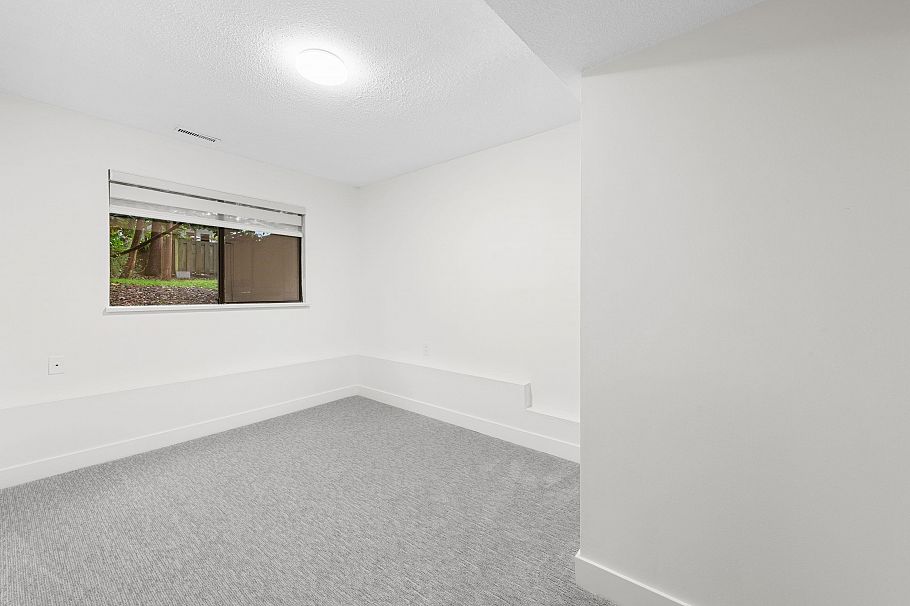 1777 Caledonia Avenue North Vancouver, BC - 21