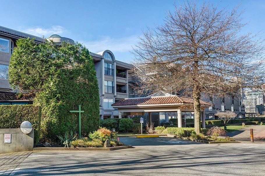 413 525 Wheelhouse Square Vancouver, BC - 24