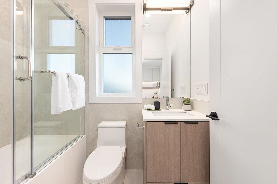 323 N Kamloops Street Vancouver, BC - 13