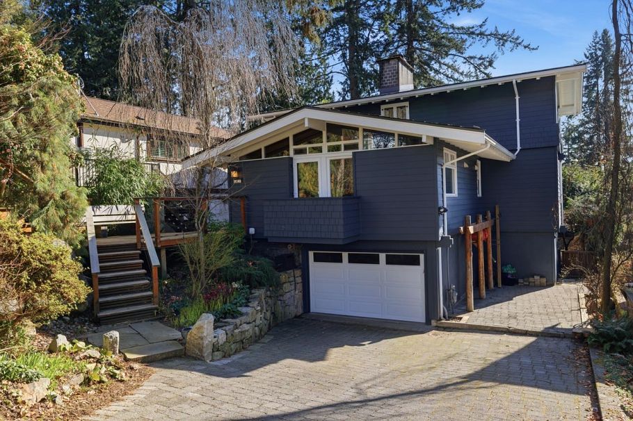 145 E Kensington Road North Vancouver, BC - 3