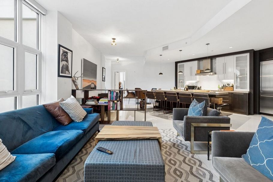 304 1102 Hornby Street Vancouver, BC - 3