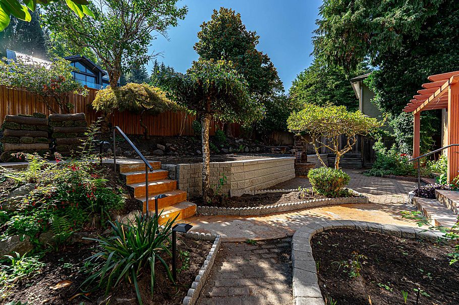 4327 Locarno Crescent Vancouver, BC - 3