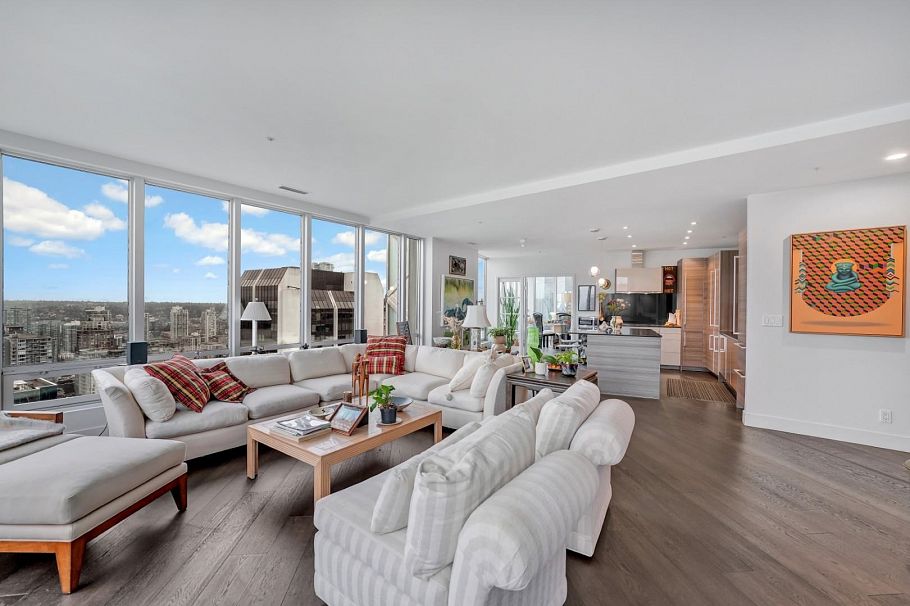 2106 989 Nelson Street Vancouver, BC - 8