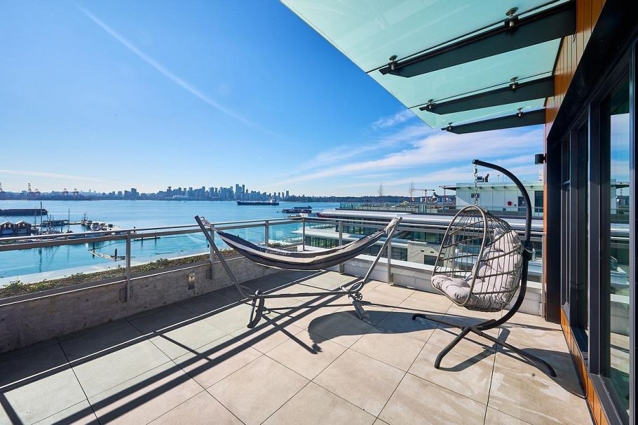 807 755 Harbourside Drive North Vancouver, BC - 1