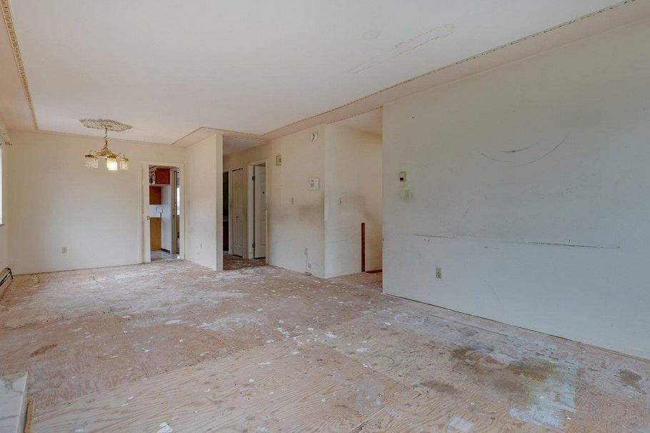 311 E 38th Avenue Vancouver, BC - 6