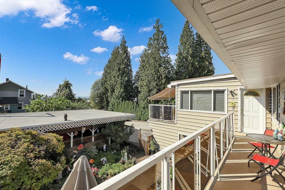 203 E 26th Street North Vancouver, BC - 22