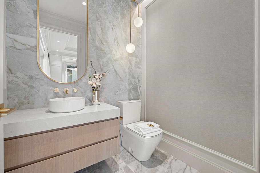 3581 W 19th Avenue Vancouver, BC - 8