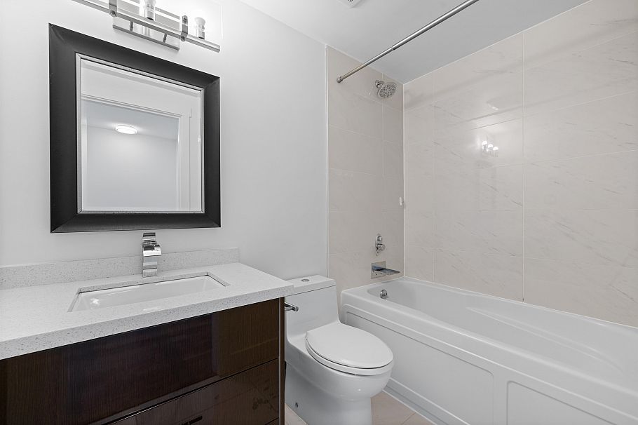 203 1238 Melville Street Vancouver, BC - 24