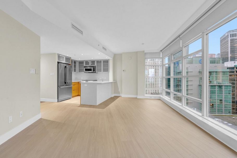 2305 1205 W Hastings Street Vancouver, BC - 16