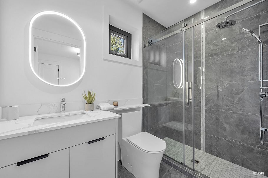 1 1722 W 68th Avenue Vancouver, BC - 19