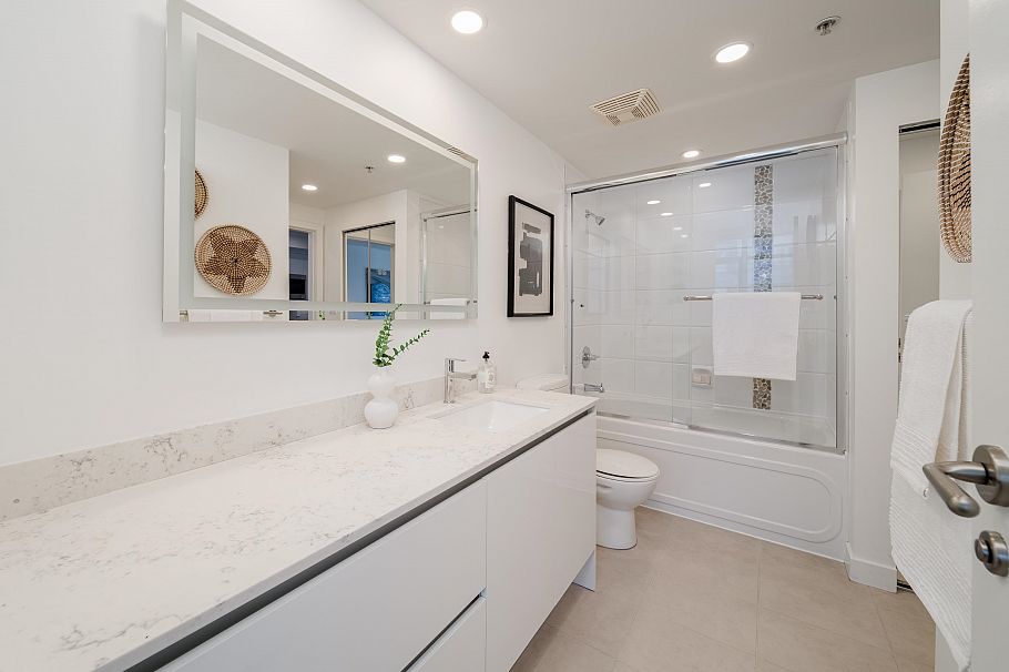 607 2228 W Broadway Vancouver, BC - 17