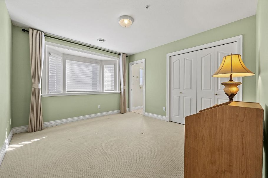 2288 W 20th Avenue Vancouver, BC - 29