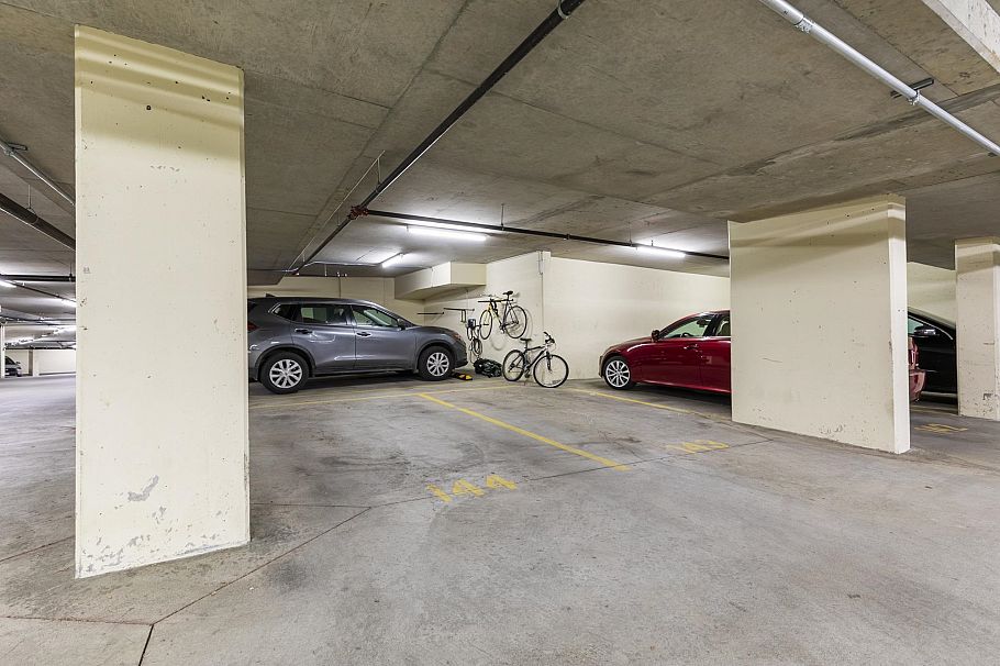 312 170 W 1st Street North Vancouver, BC - 30