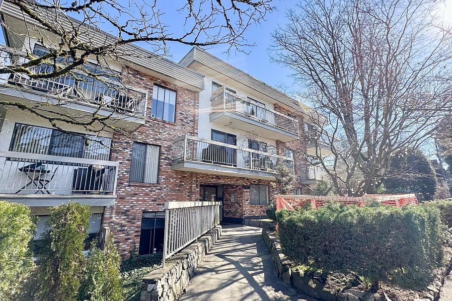 202 2080 Maple Street Vancouver, BC - 16