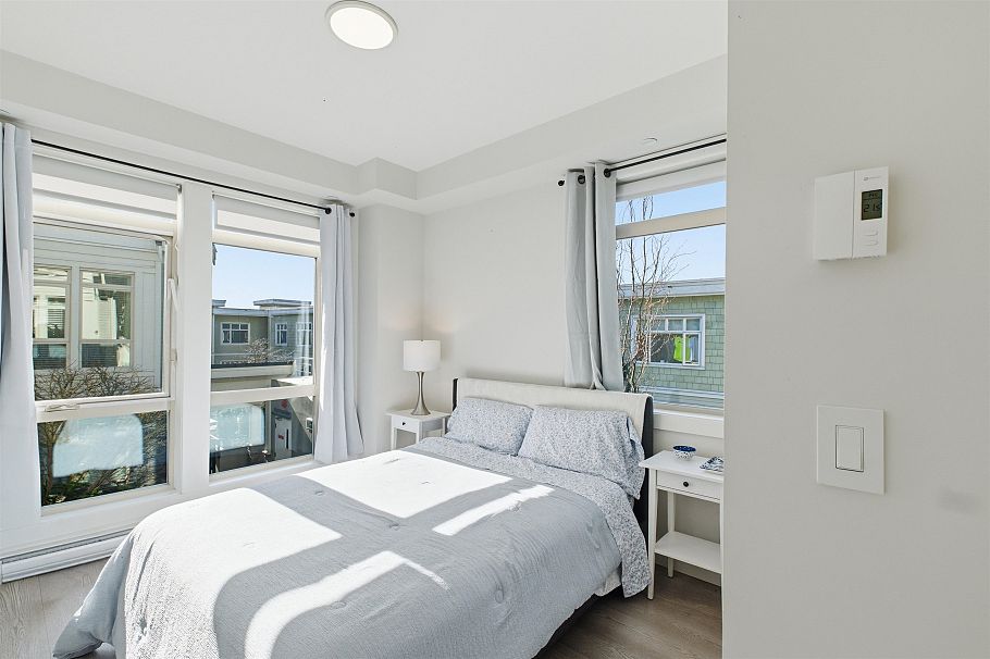 1 115 W Queens Road North Vancouver, BC - 20