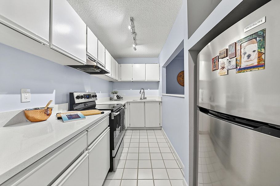 104 1551 W 11th Avenue Vancouver, BC - 6