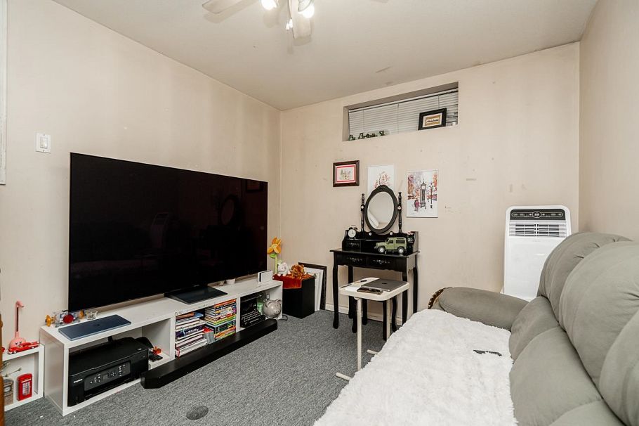 726 E 56th Avenue Vancouver, BC - 33