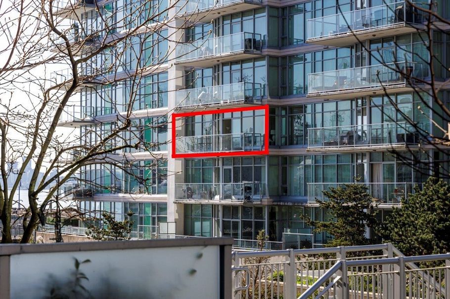 304 175 Victory Ship Way North Vancouver, BC - 2