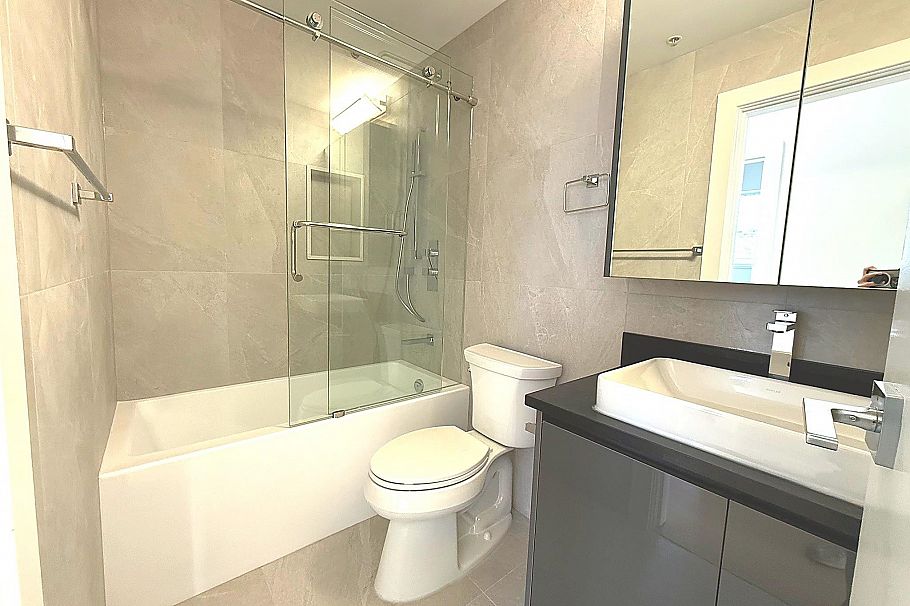 802 1150 Bute Street Vancouver, BC - 10