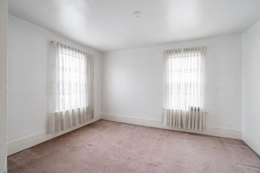 2604 E 19th Avenue Vancouver, BC - 15