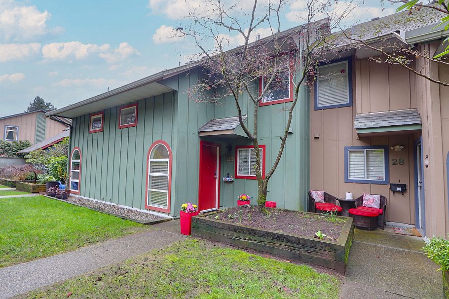 29 900 W 17th Street North Vancouver, BC - 35