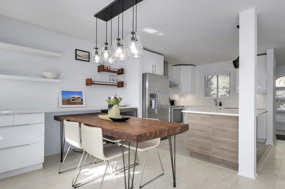 29 900 W 17th Street North Vancouver, BC - 5