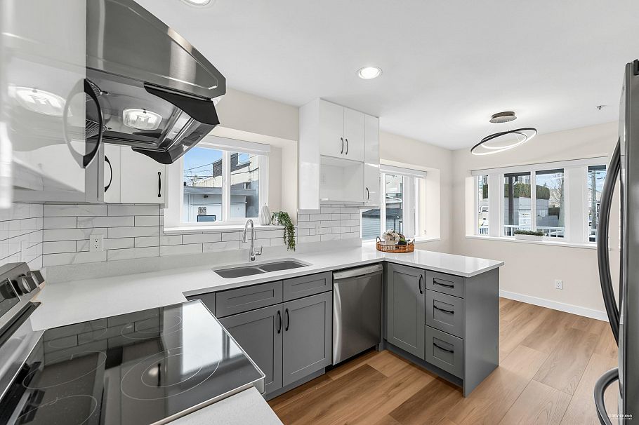 719 E 27th Avenue Vancouver, BC - 8