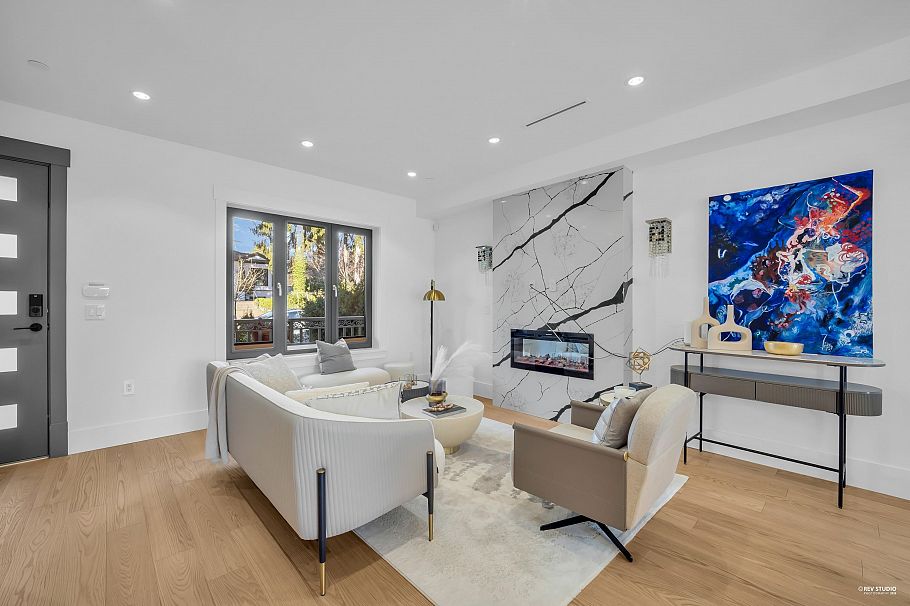 1 1722 W 68th Avenue Vancouver, BC - 2