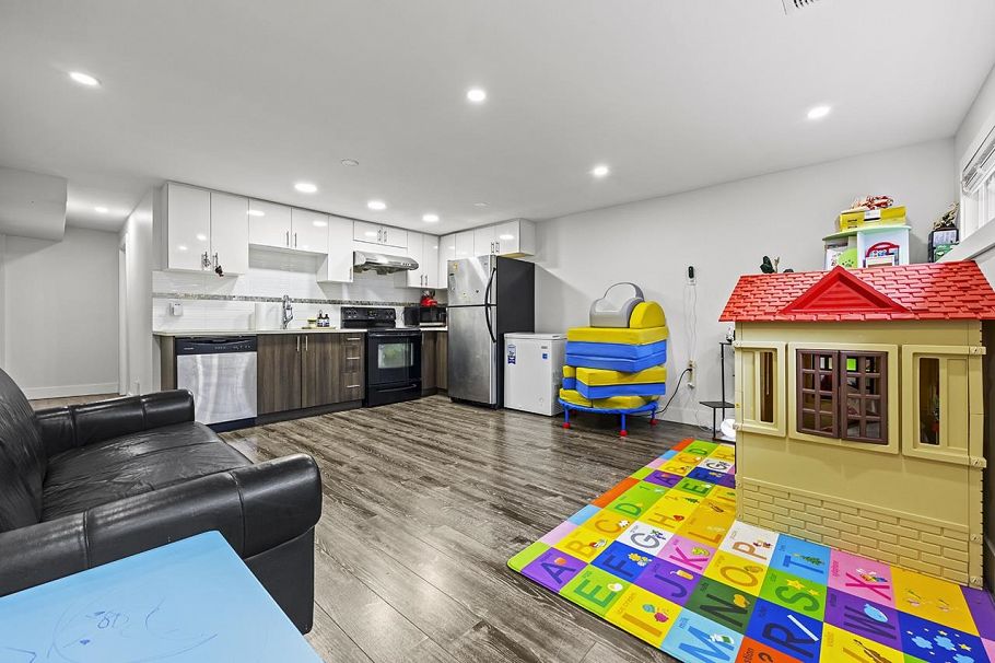 778 E 52nd Avenue Vancouver, BC - 15